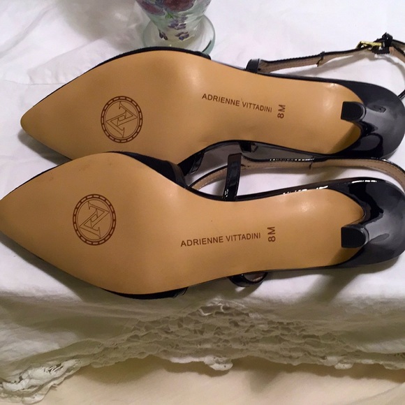 ADRIENNE VITTADINI SOFT LEATHER BLACK BUCKLED STRAP HEELS - Picture 9 of 11